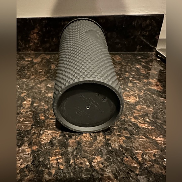 Black Matte spike Starbucks cup - Picture 8 of 8